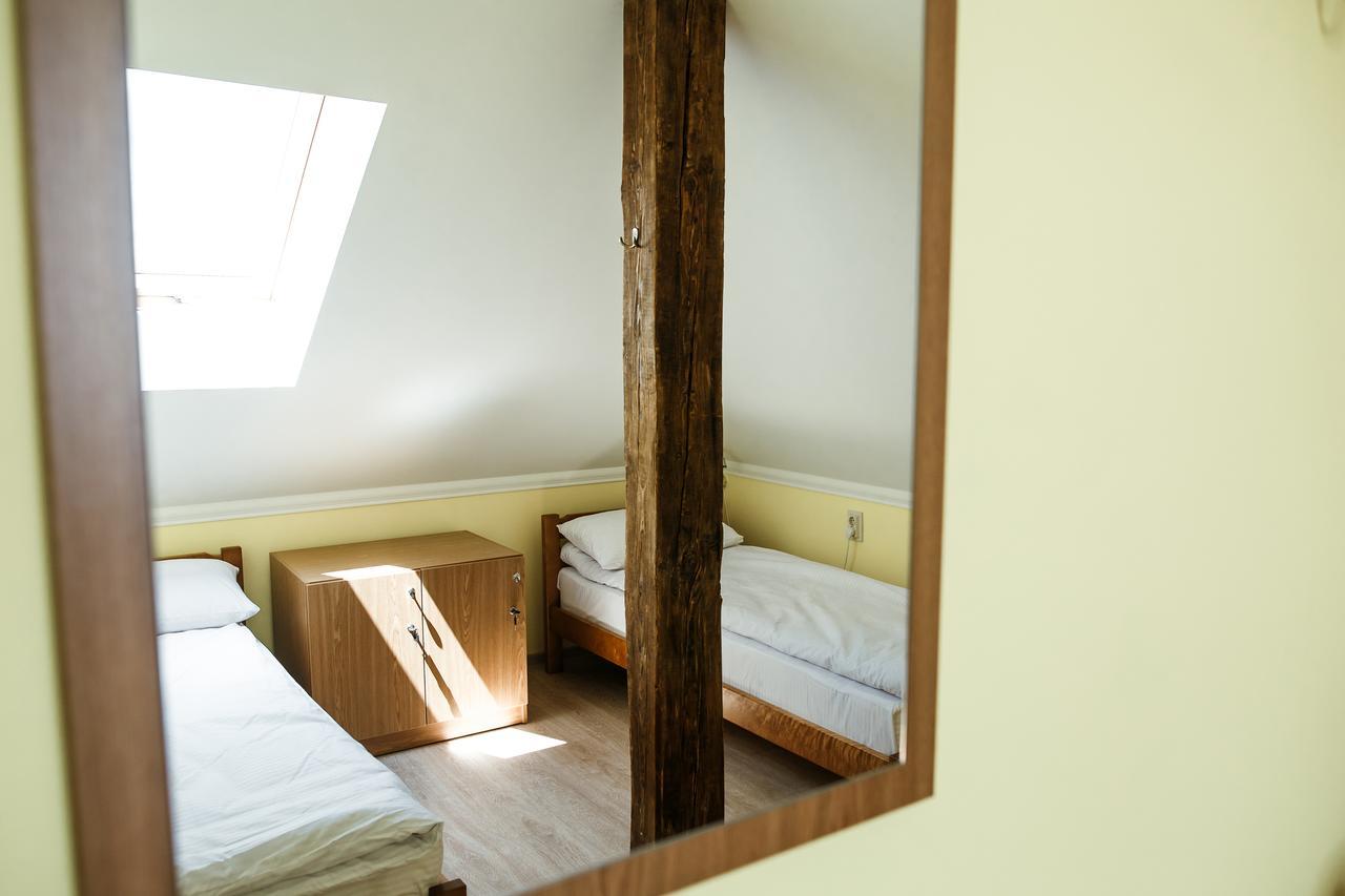 Sweet Home Hostel / Guest House 체르니우치 외부 사진