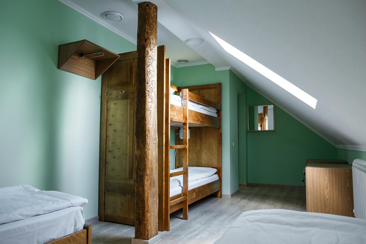 Sweet Home Hostel / Guest House 체르니우치 외부 사진