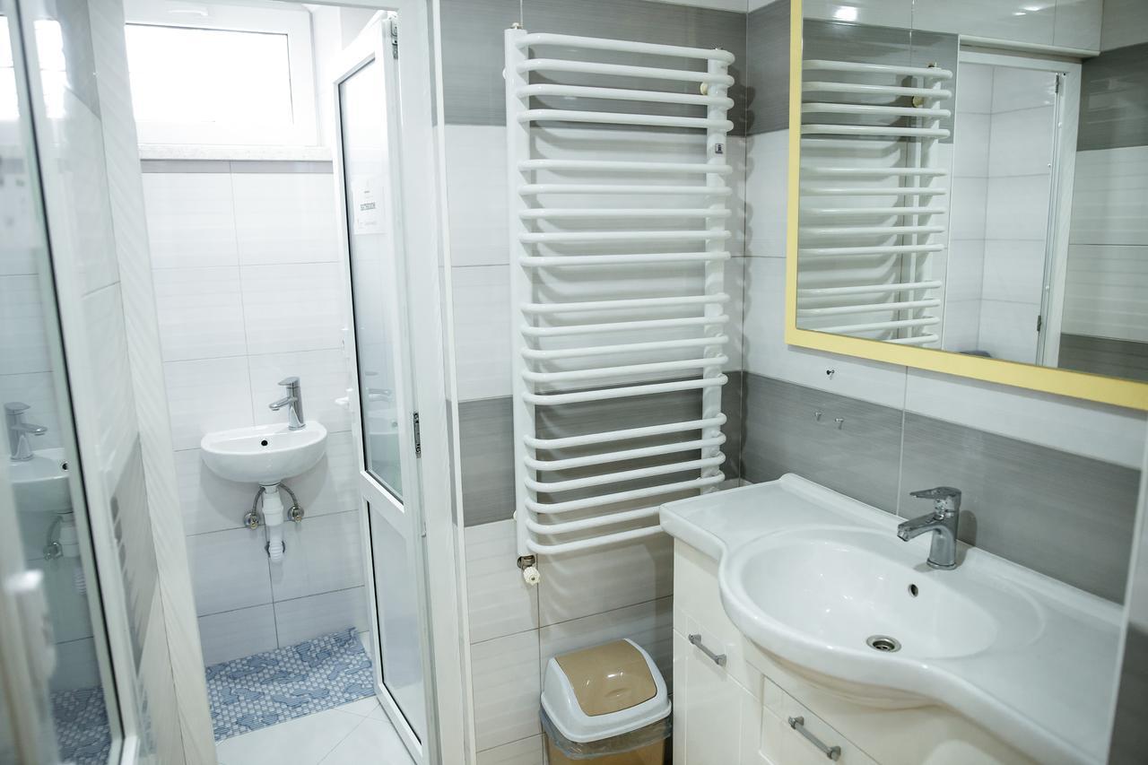 Sweet Home Hostel / Guest House 체르니우치 외부 사진