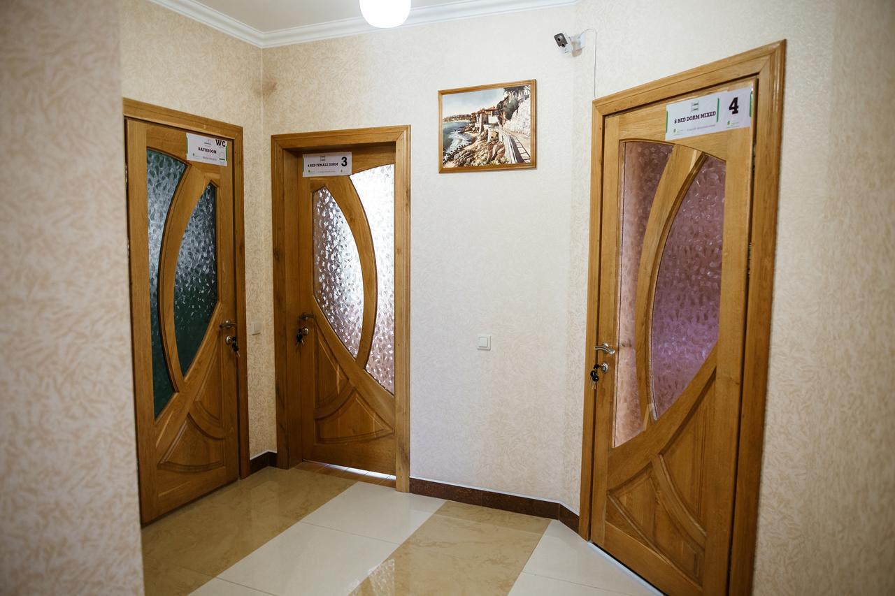 Sweet Home Hostel / Guest House 체르니우치 외부 사진