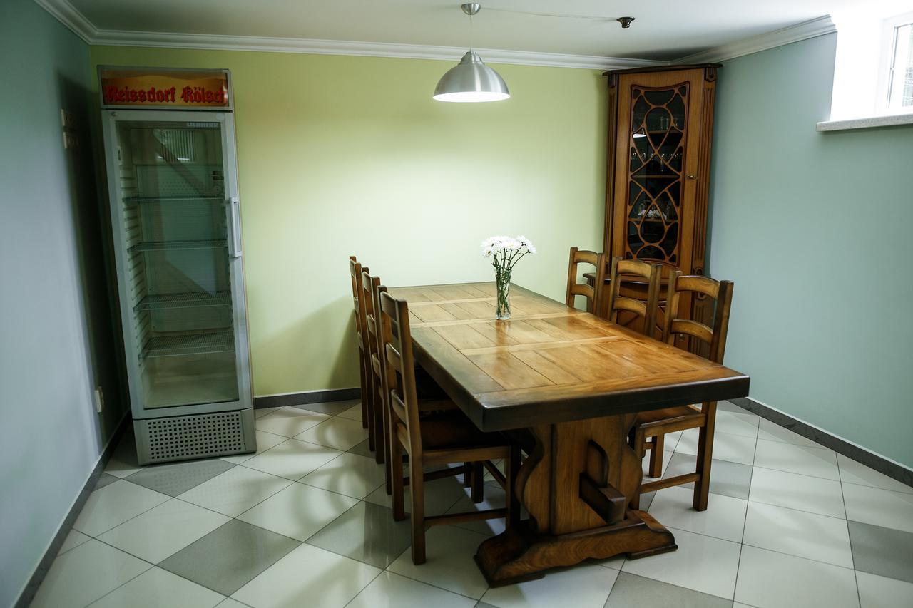 Sweet Home Hostel / Guest House 체르니우치 외부 사진